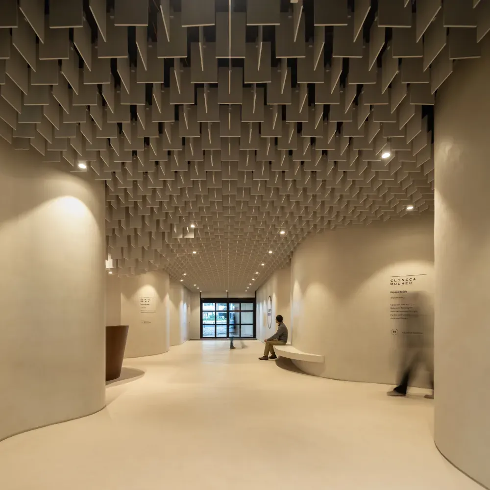Main circulation route with undulating walls